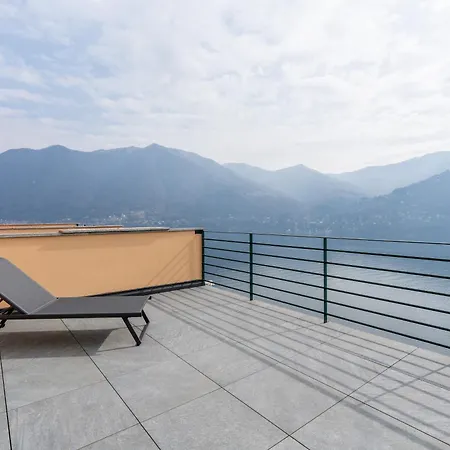 View 3br Regina 35 Villa Carate Urio