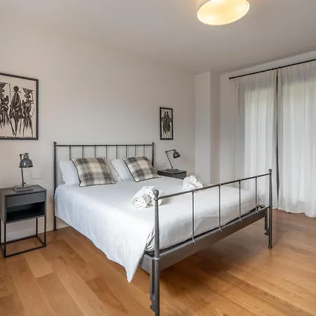 View 3br Regina 35 Carate Urio