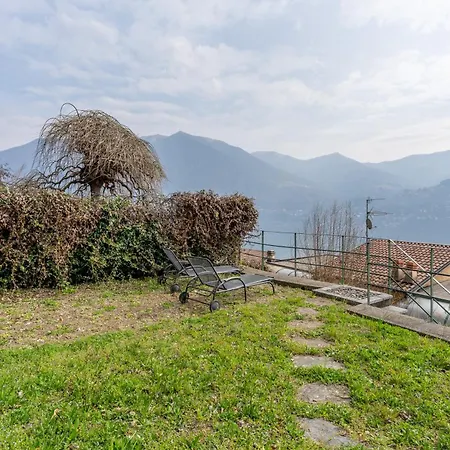 View 3br Regina 35 Villa