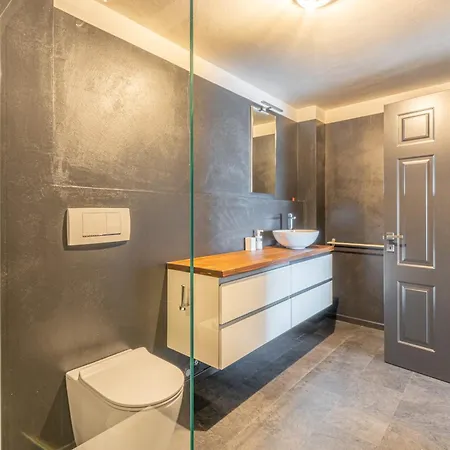 View 3br Regina 35