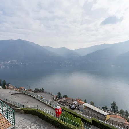 View 3br Regina 35 Carate Urio