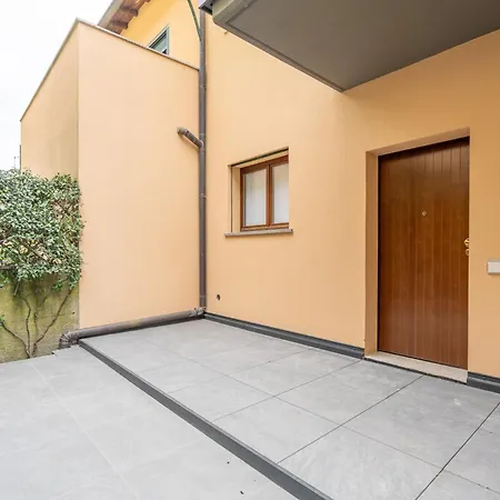 View 3br Regina 35 Villa