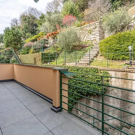View 3br Regina 35 Villa Carate Urio